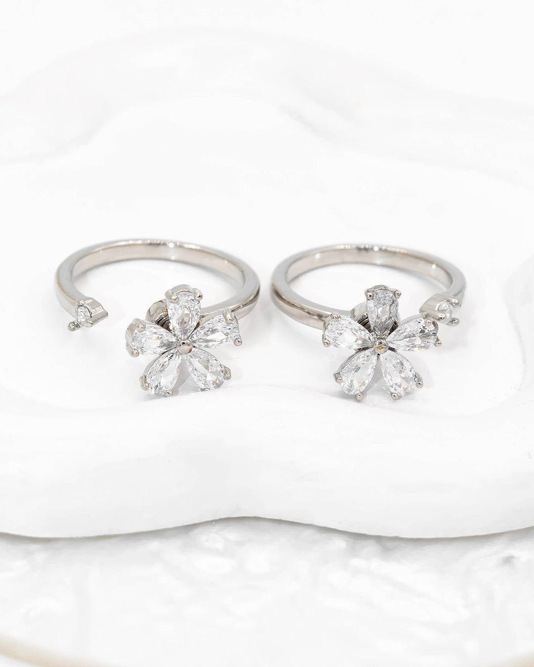 Anillo giratorio flor