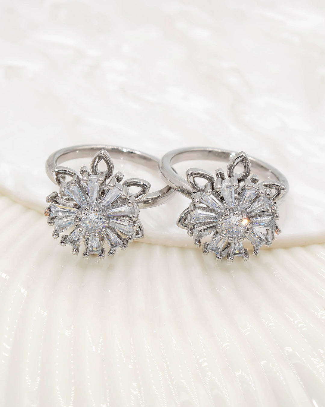 Anillo giratorio flor