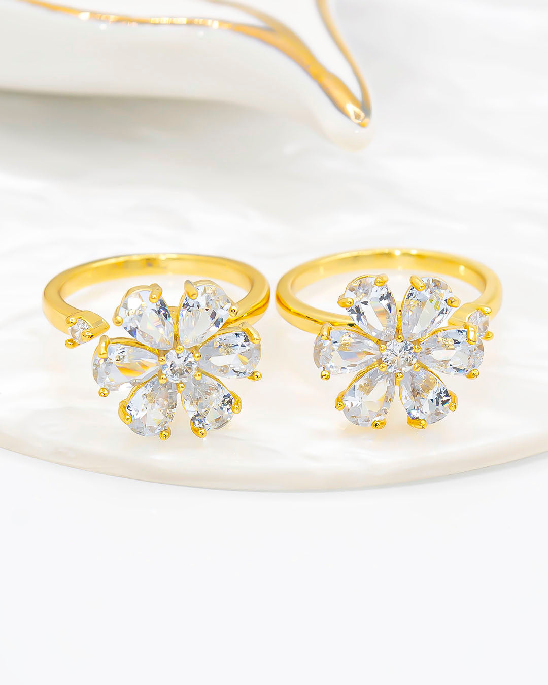 Anillo giratorio flor