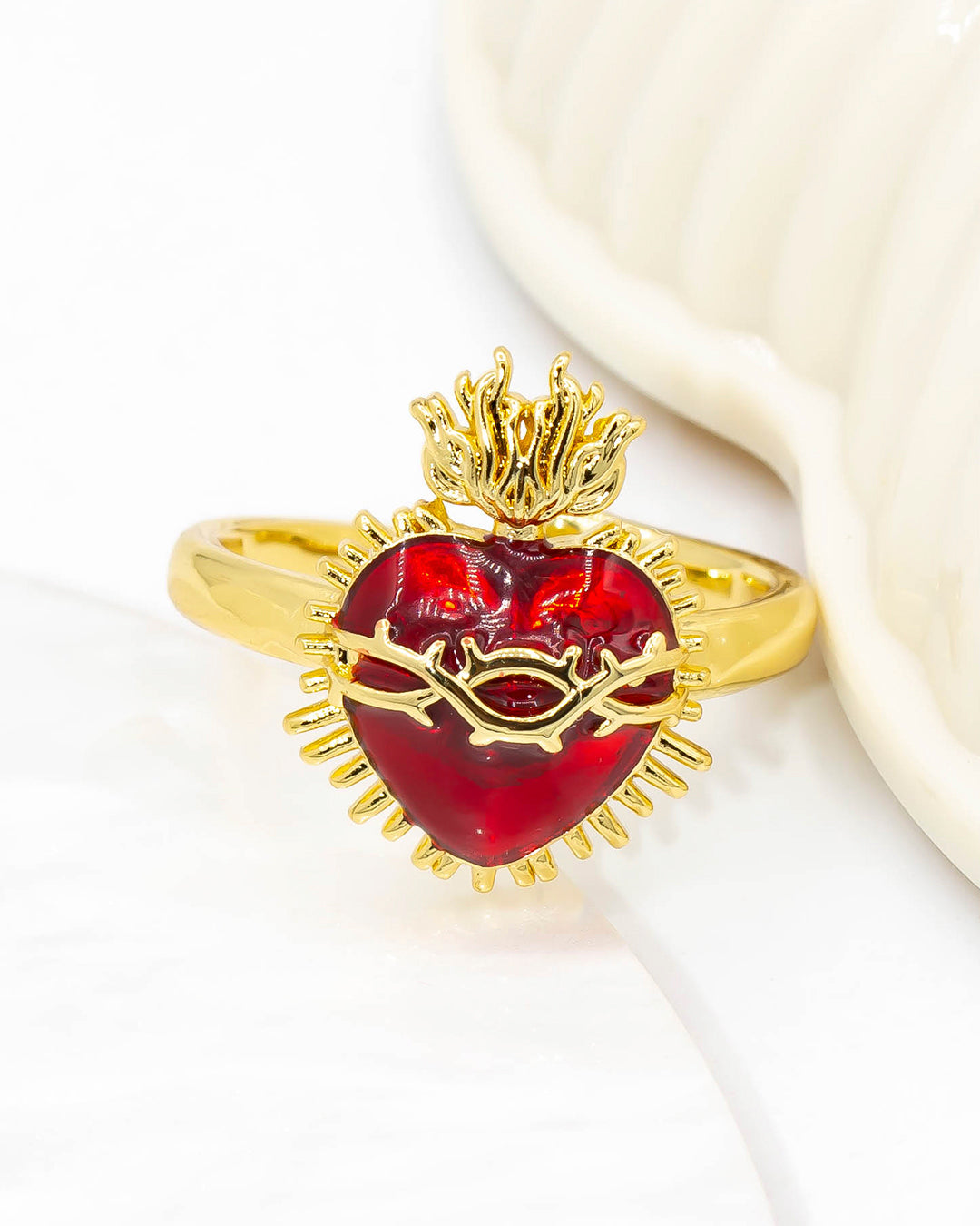 Anillo corazón rojo