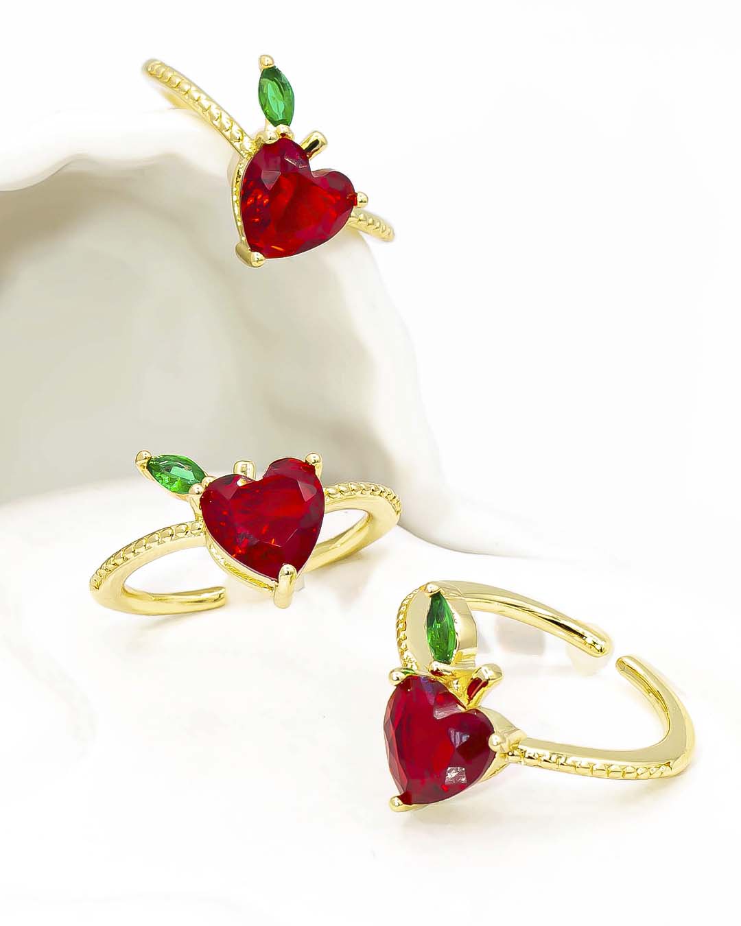Anillo manzana corazón
