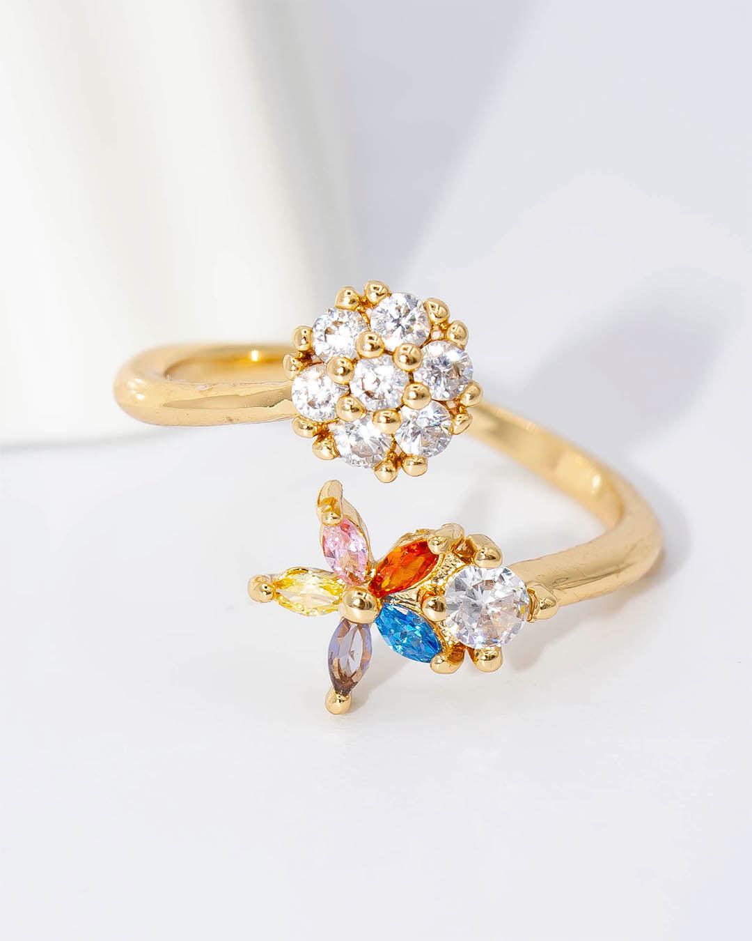 Anillo flor y estrella