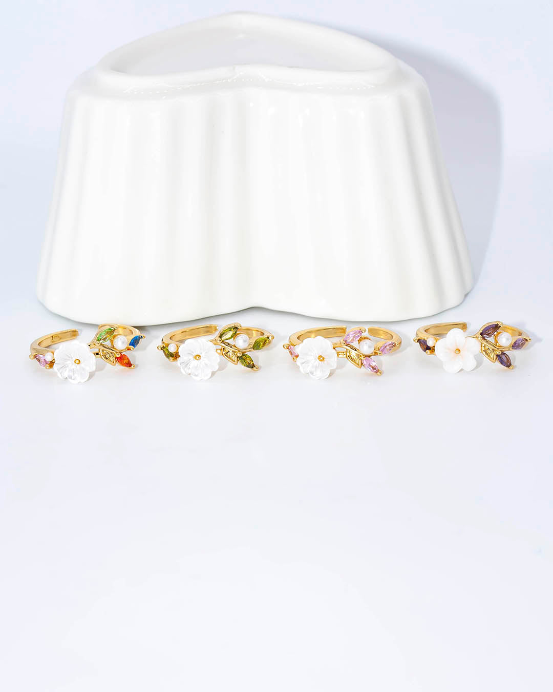 Anillo flor y hoja