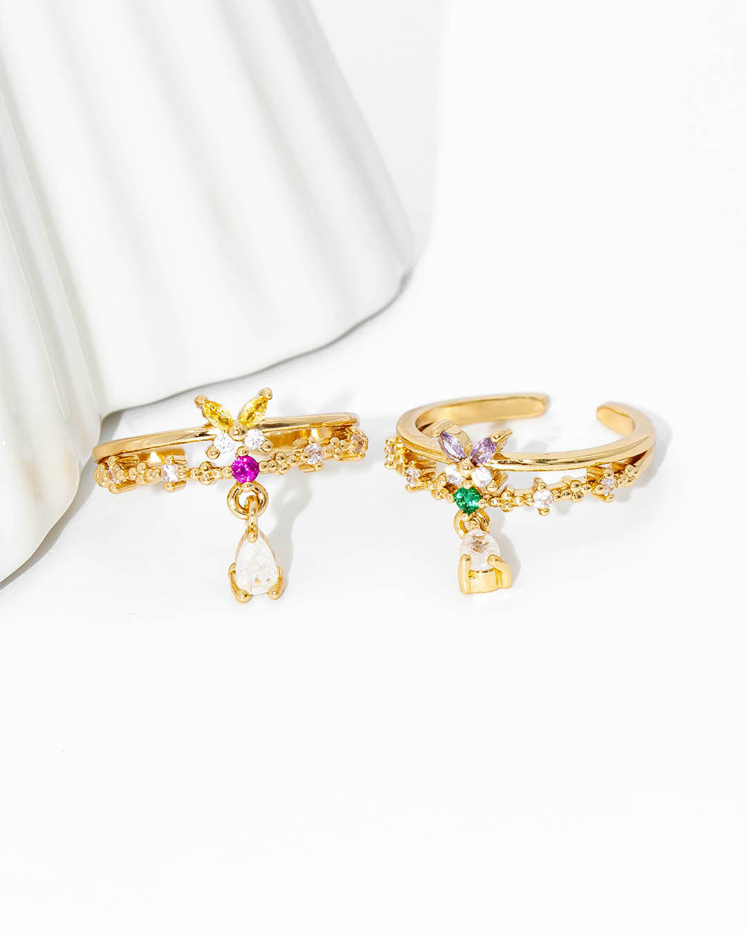 Anillo mariposa piedra colgante