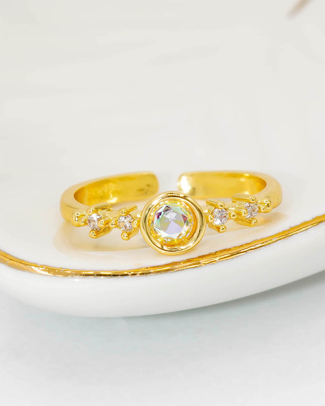 Anillo circón tornasol