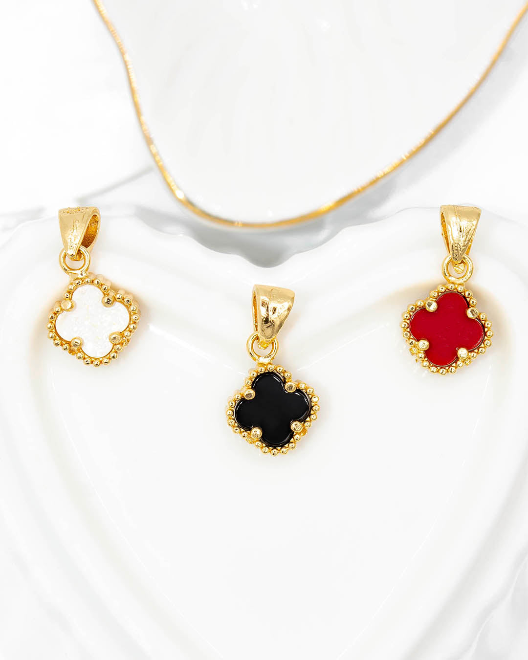 Oro laminado dije trébol