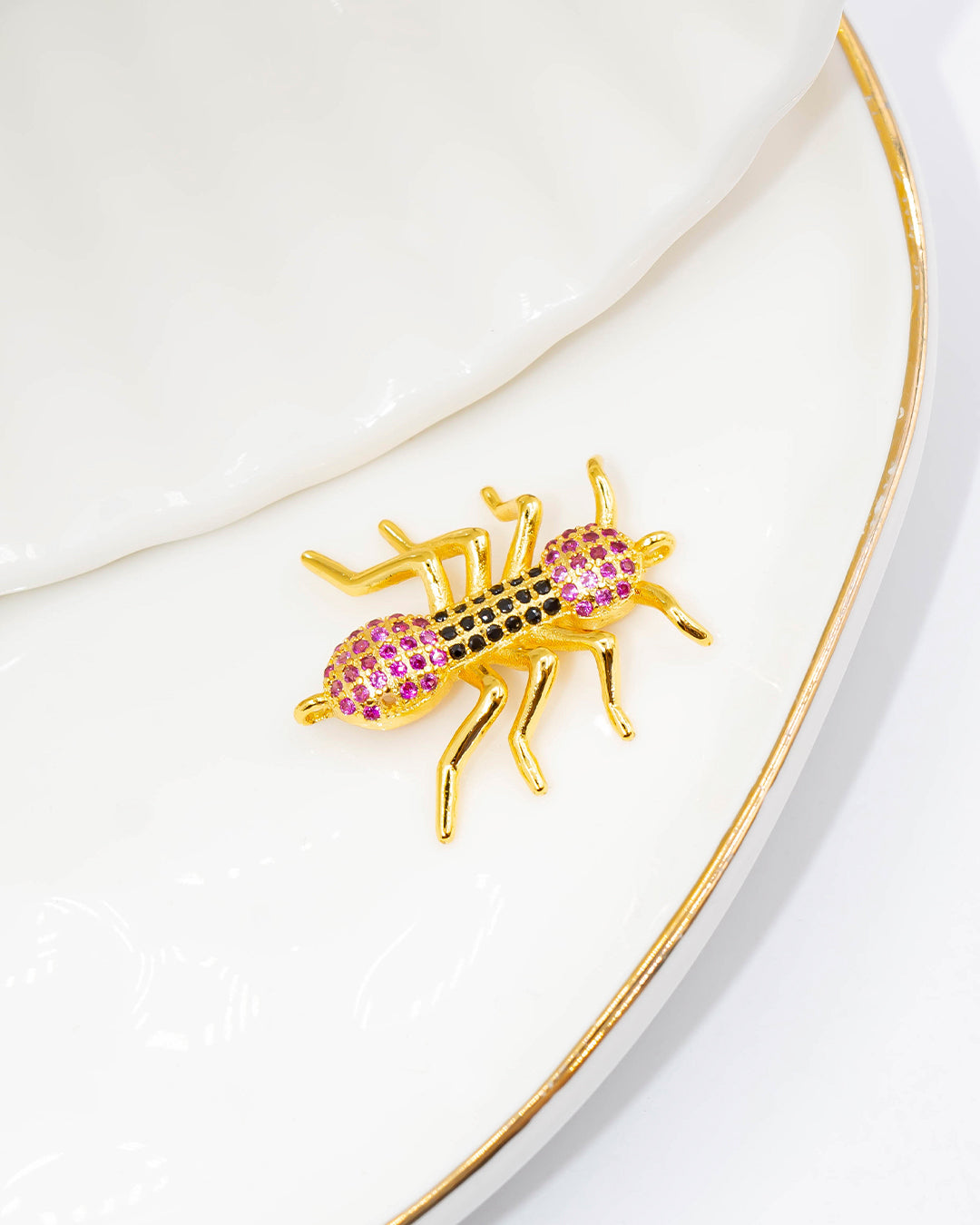 Dije pulsera hormiga