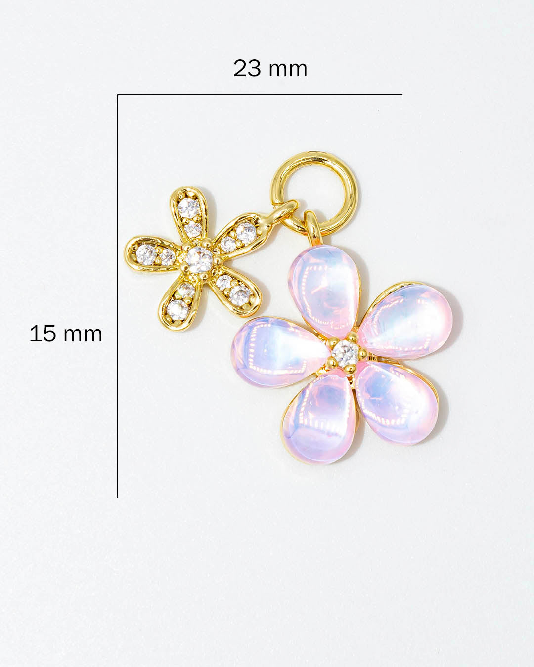 Dije flor iridiscente