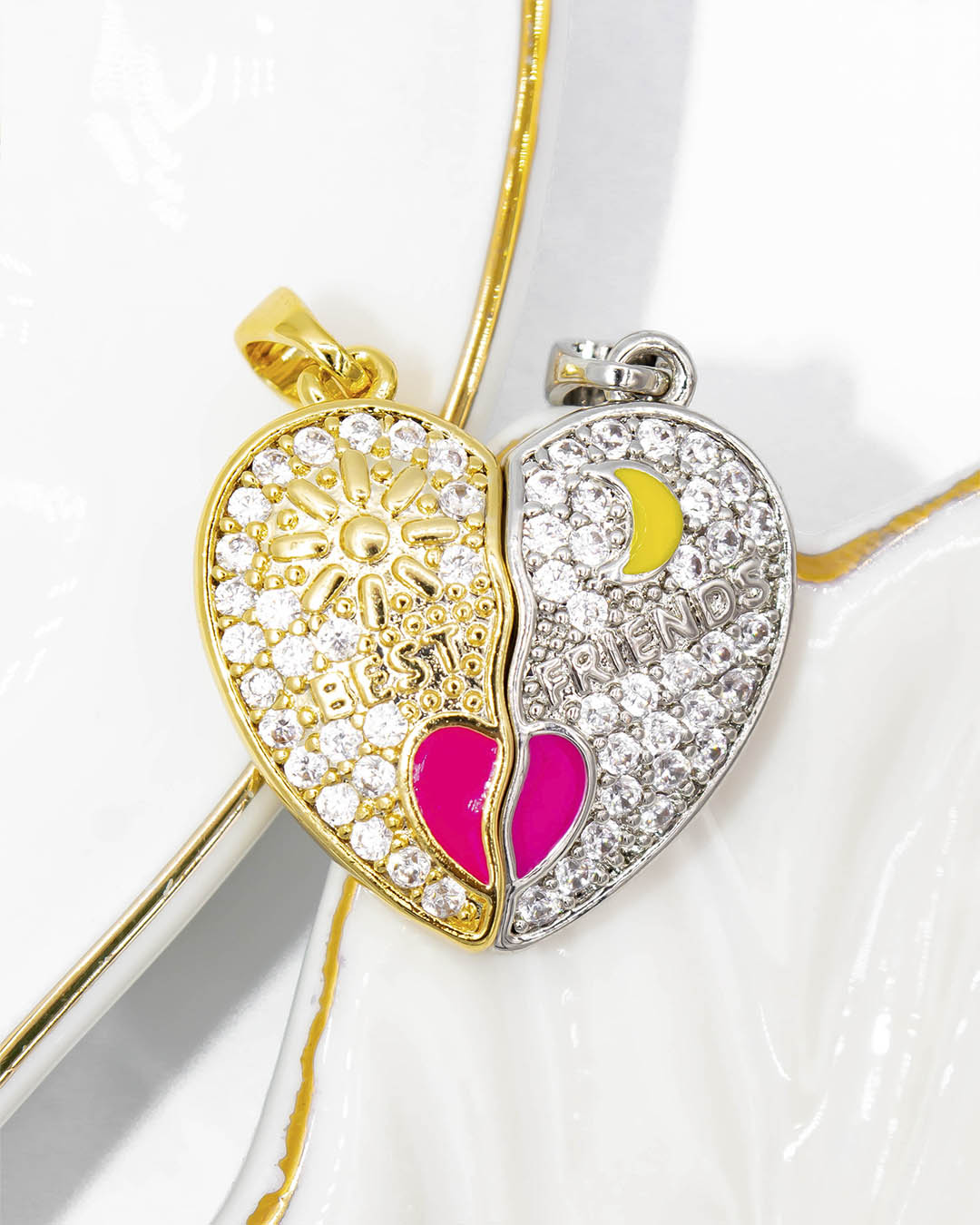 Dije imán corazón sol y luna