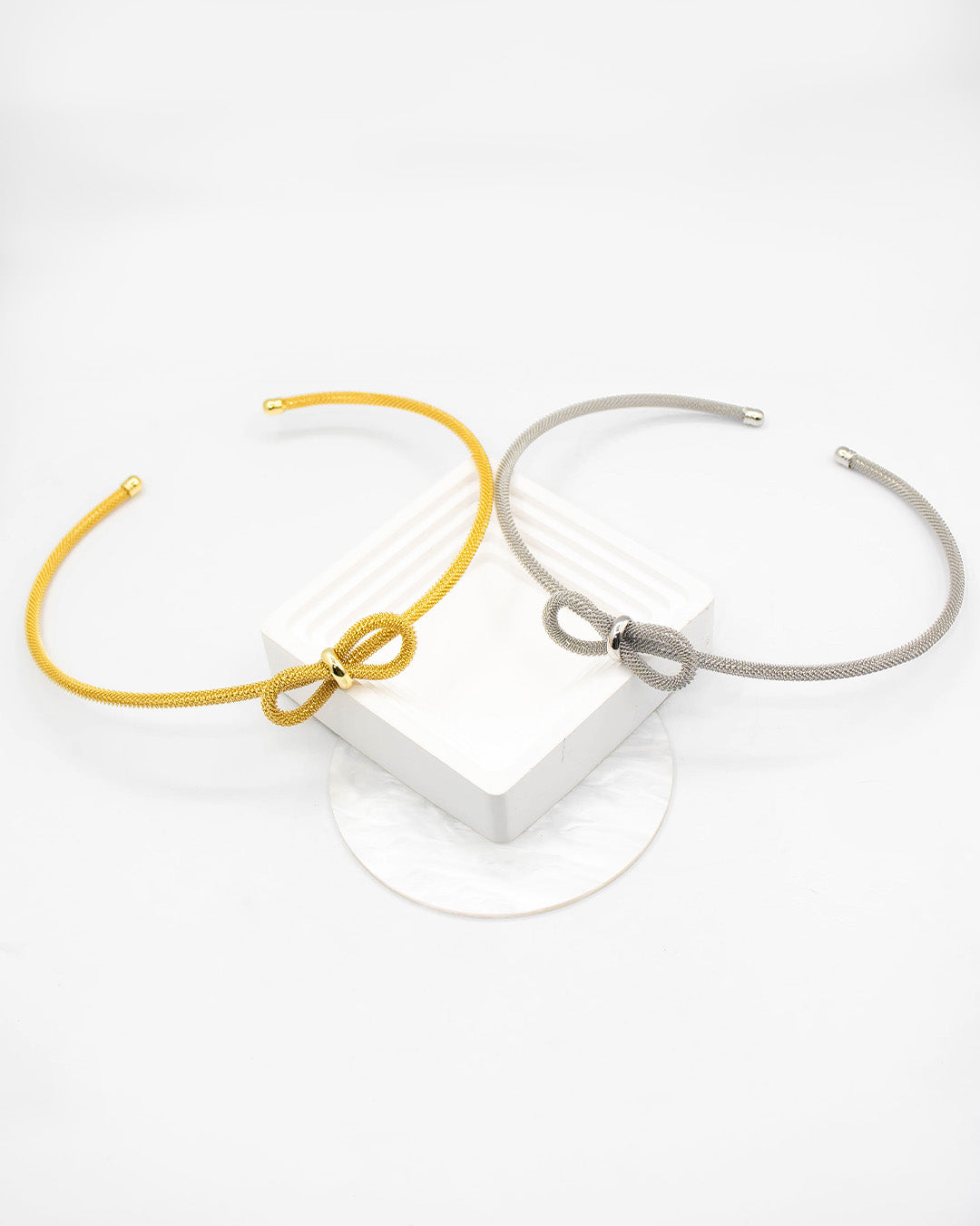 Aro gargantilla con moño