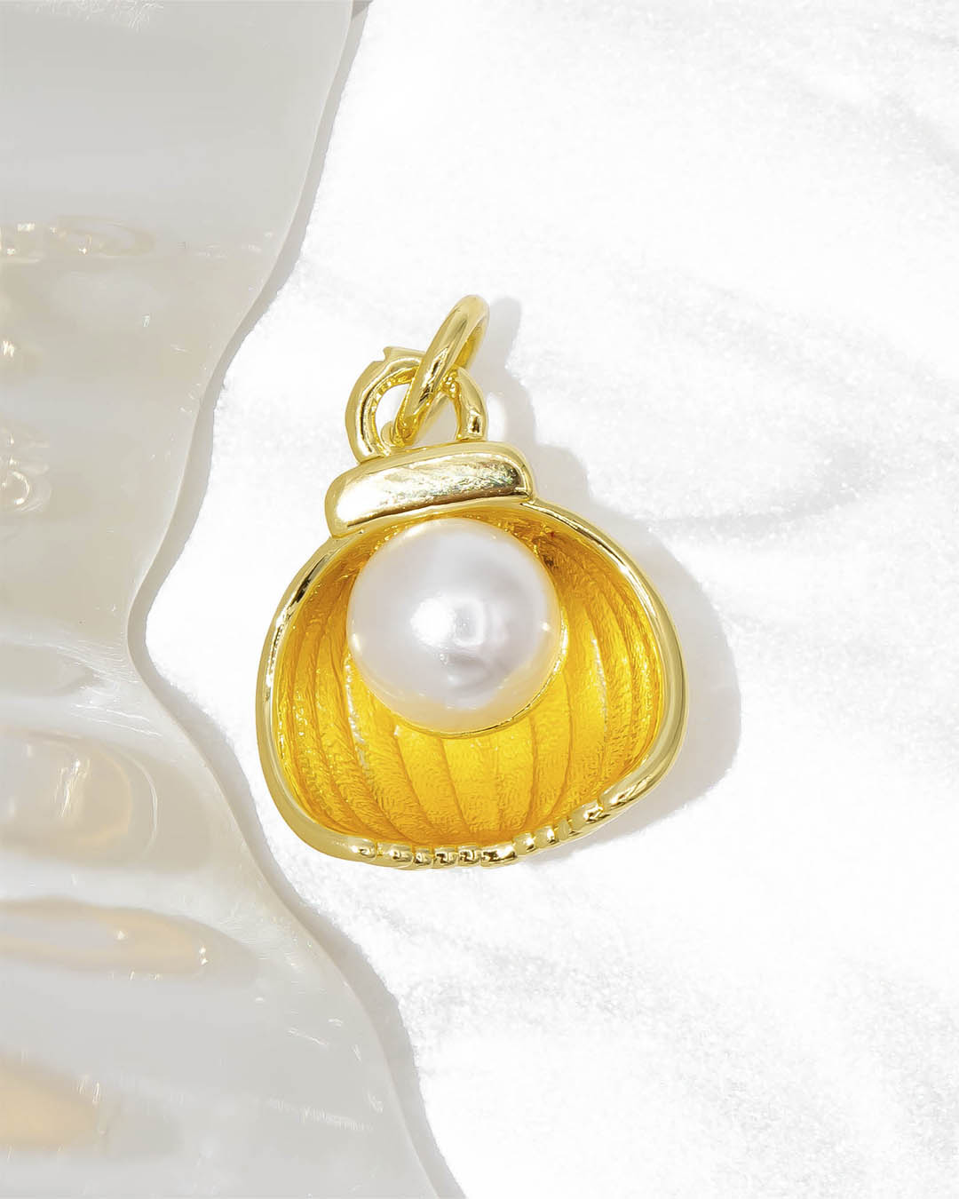 Dije concha perla grande