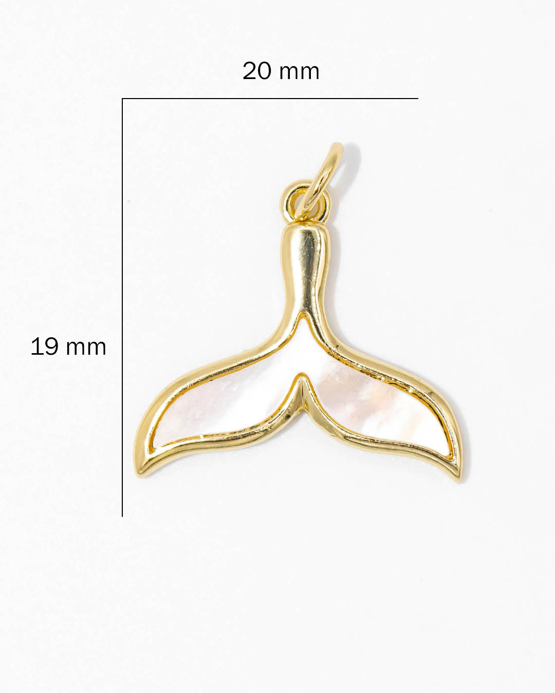 Dije cola de sirena nácar