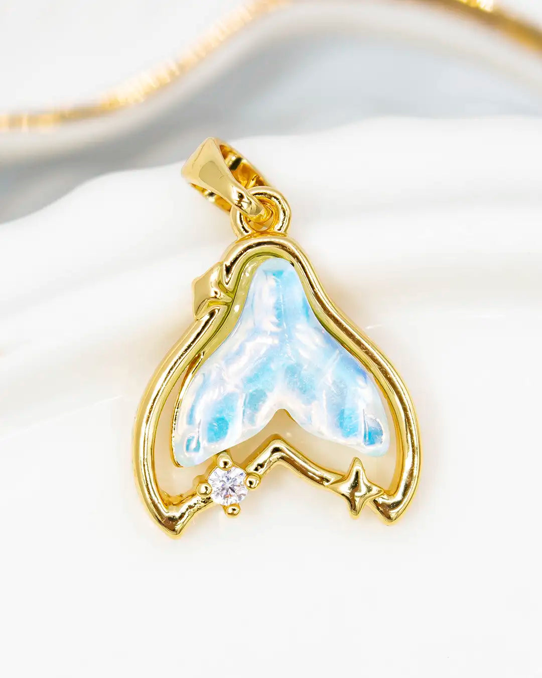 Dije cola de sirena ópalo