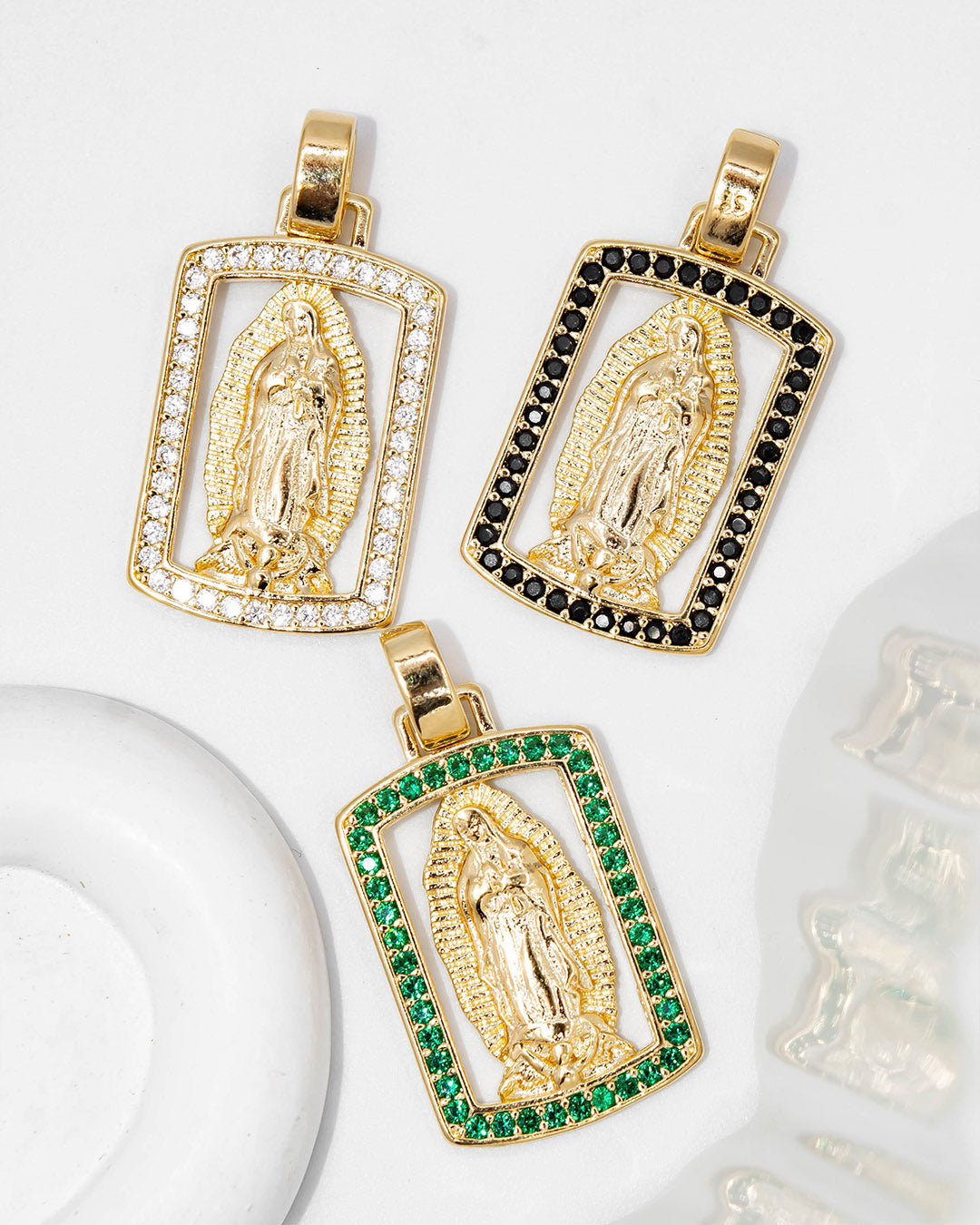 Oro laminado dije Virgen Guadalupe