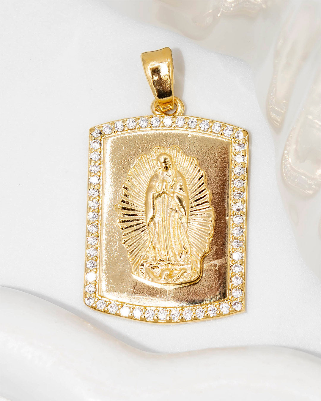 Oro laminado dije virgen Guadalupe placa