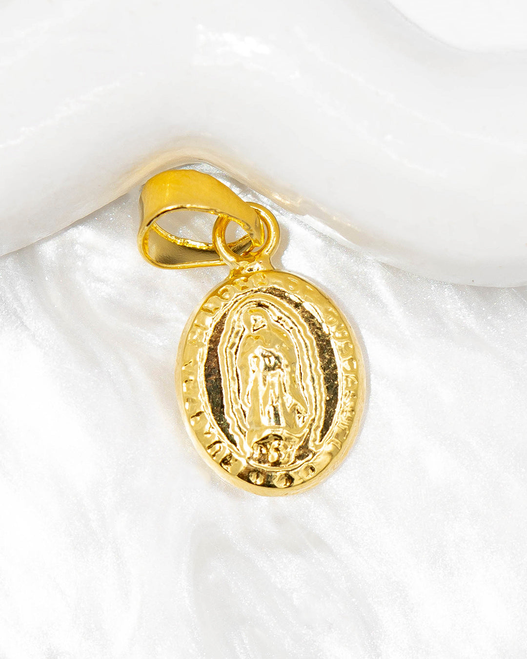 Oro laminado dije Guadalupe