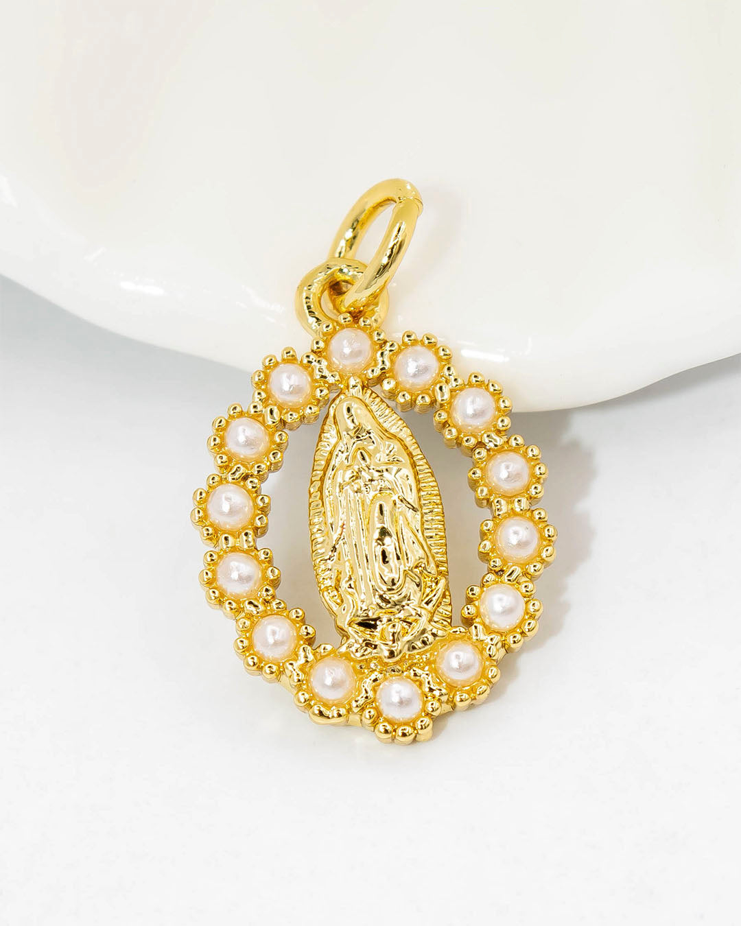 Dije virgen perlas