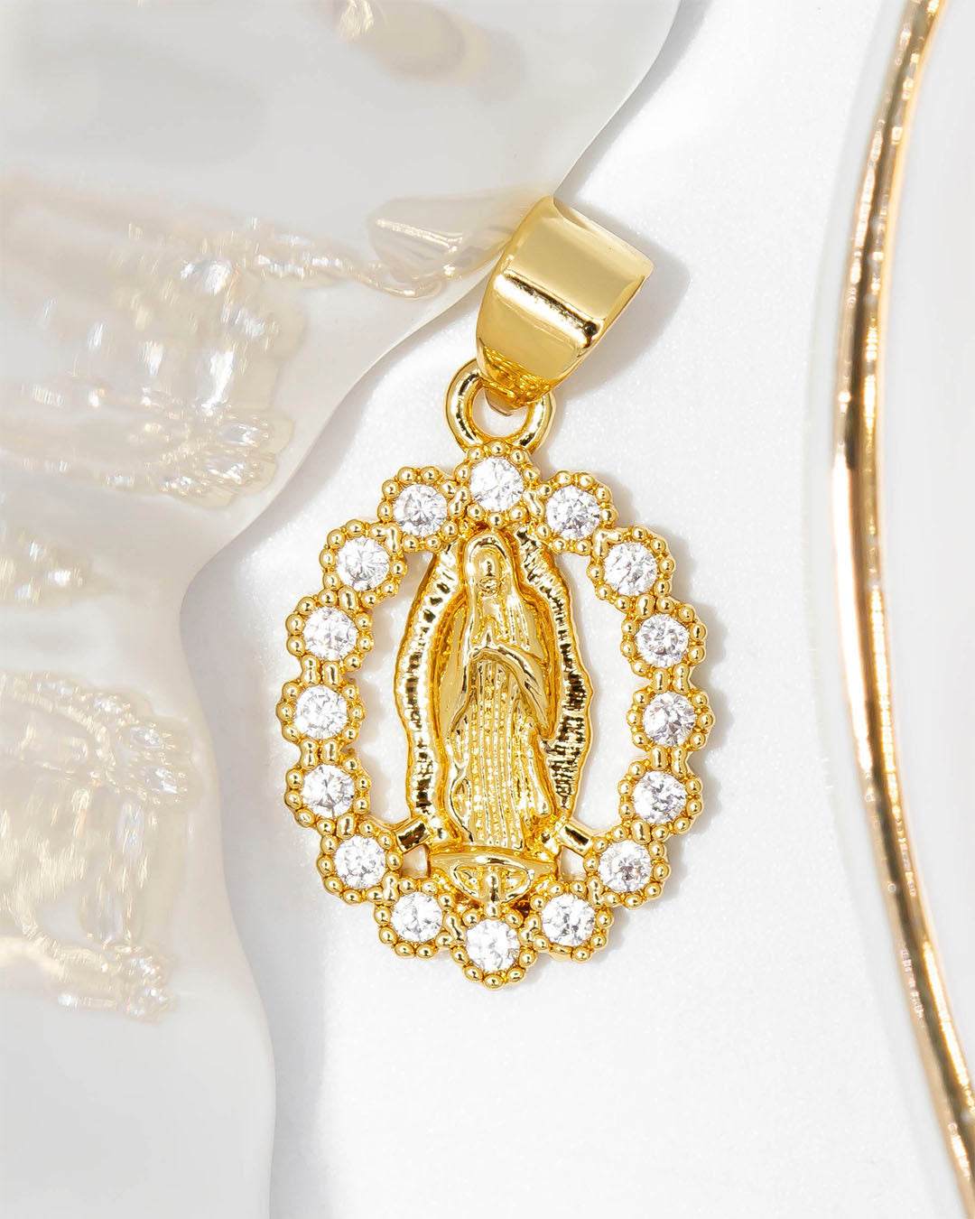 Dije virgen circones mini