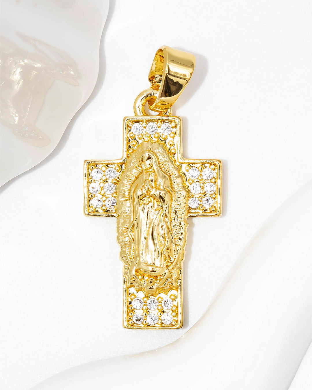Dije cruz virgen