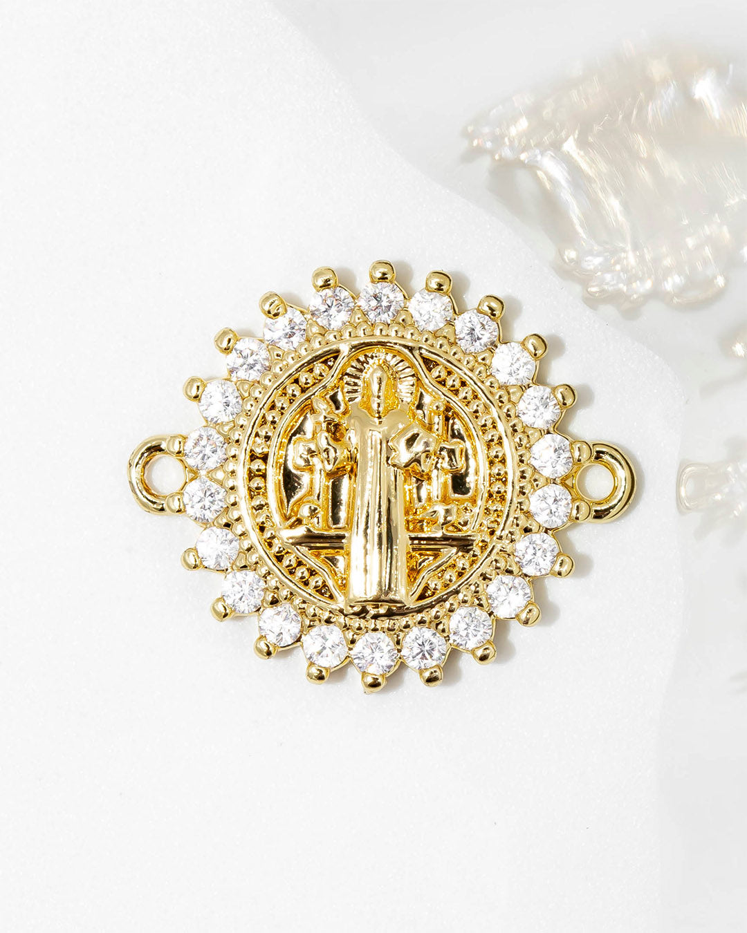 Dije San Benito pulsera