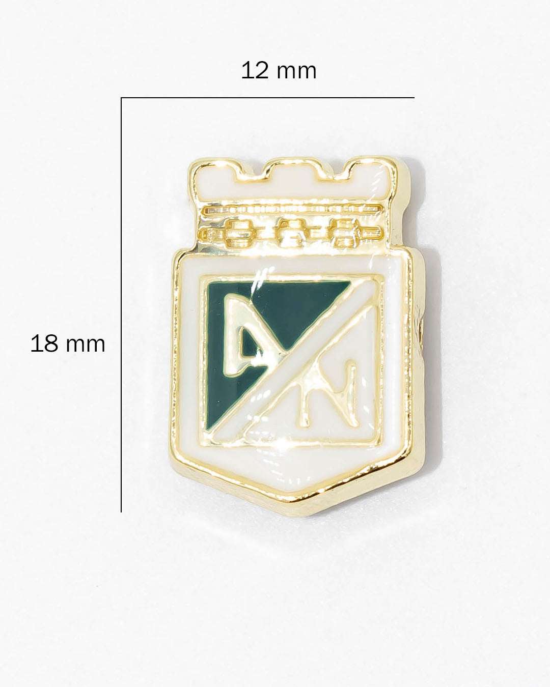 Dije pasador escudo del Nacional