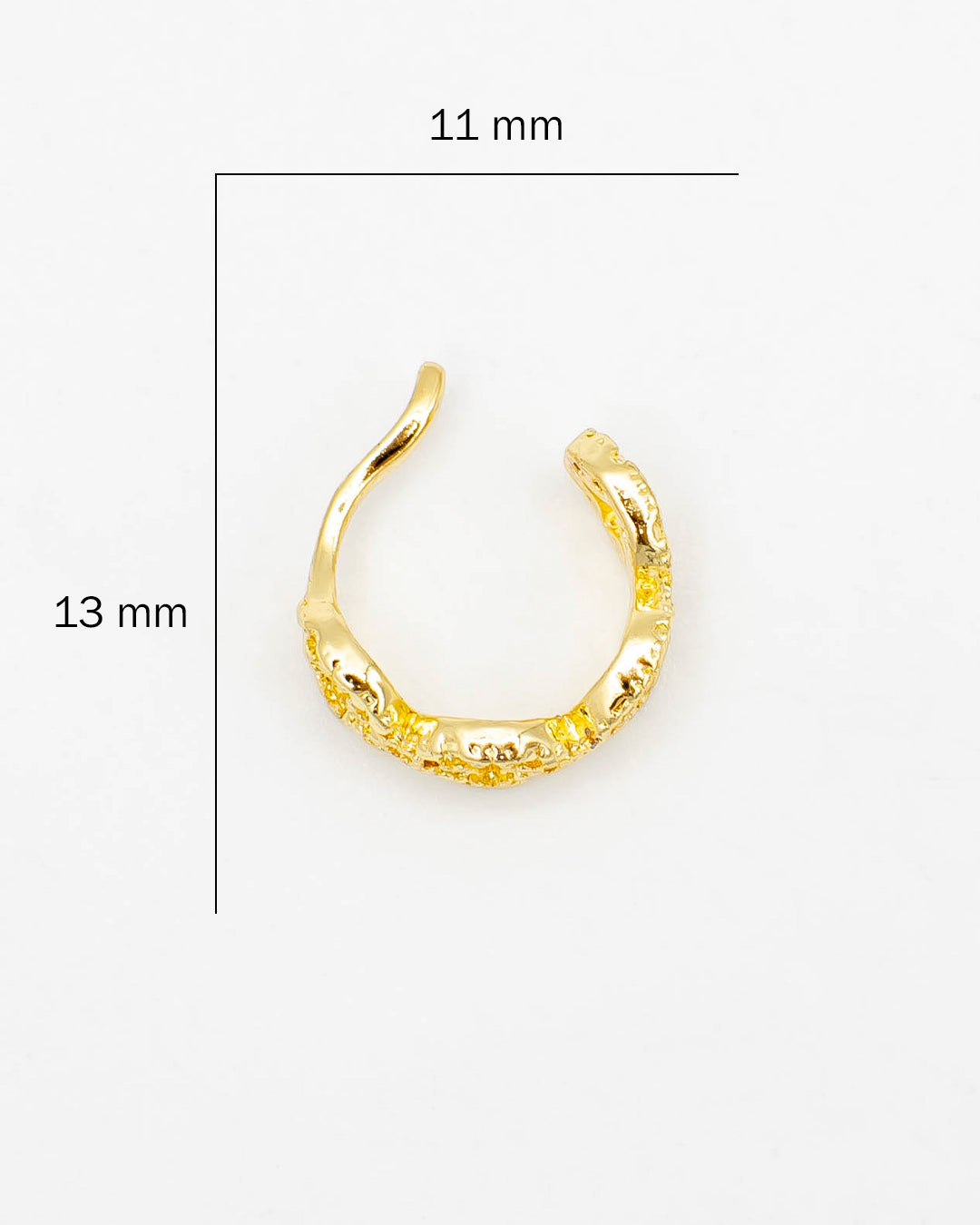 Earcuff eslabón grabado