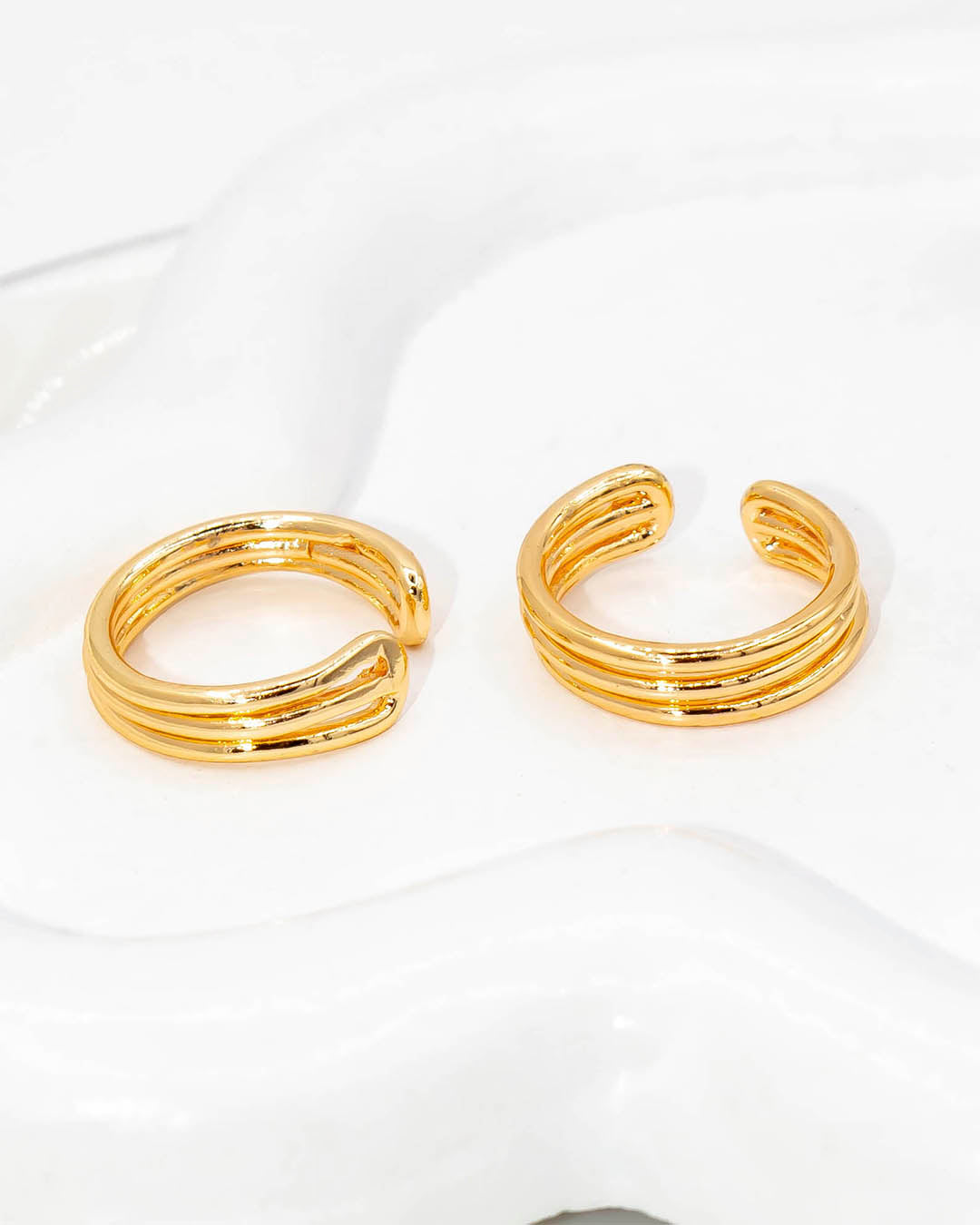 Earcuff sencillo tres líneas