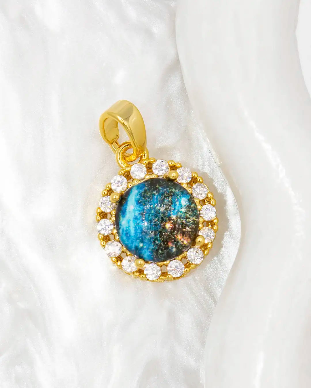 Dije universo sencillo