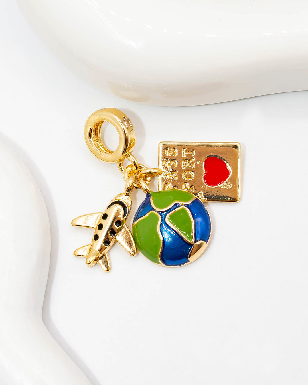 Charm planeta pasaporte