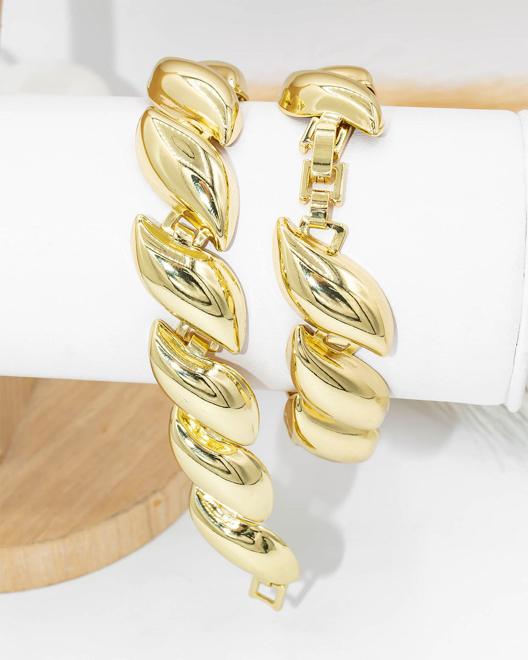 Pulsera tipo concha