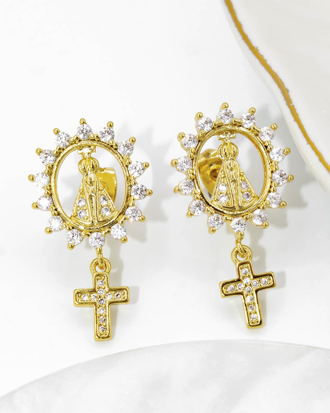 Topo corazón virgen con cruz