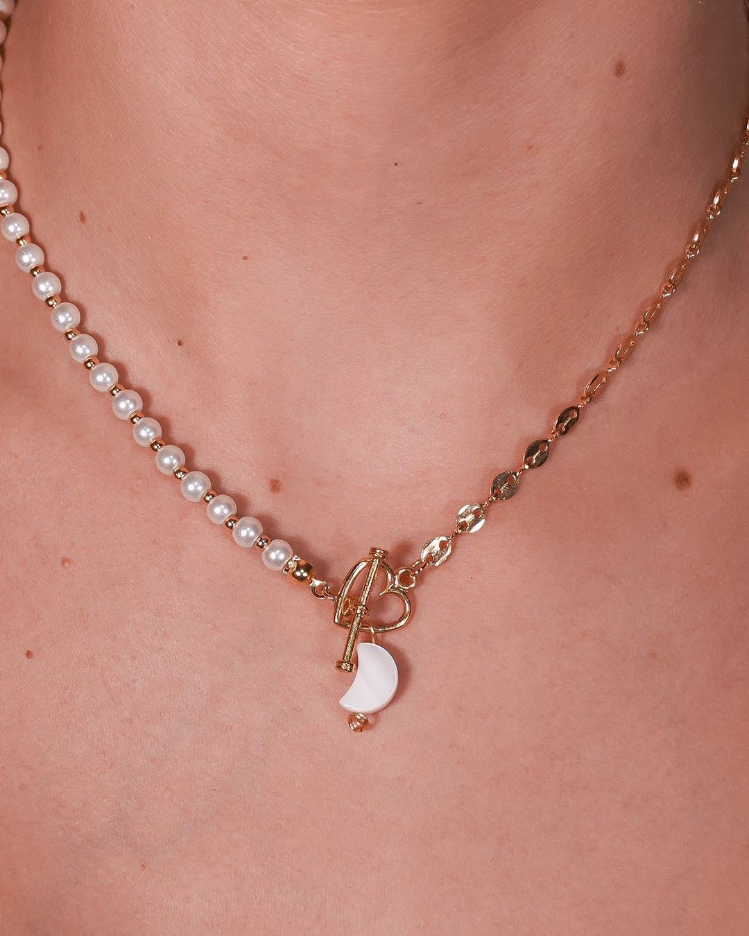 VALGATA choker perla y cadena gucci