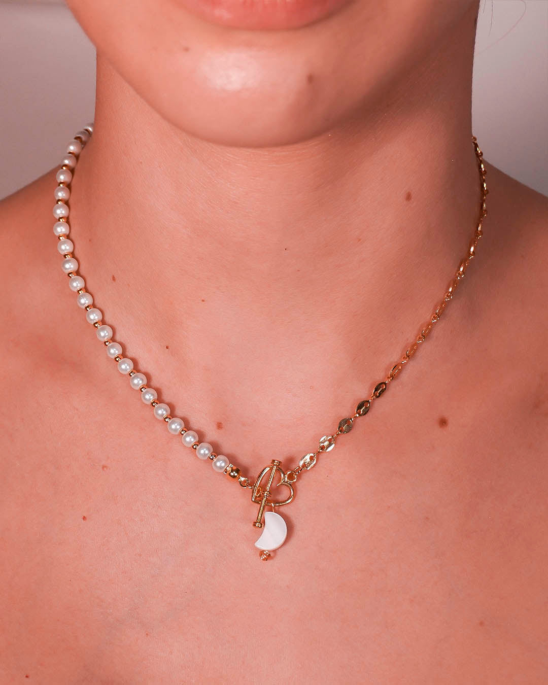 VALGATA choker perla y cadena gucci