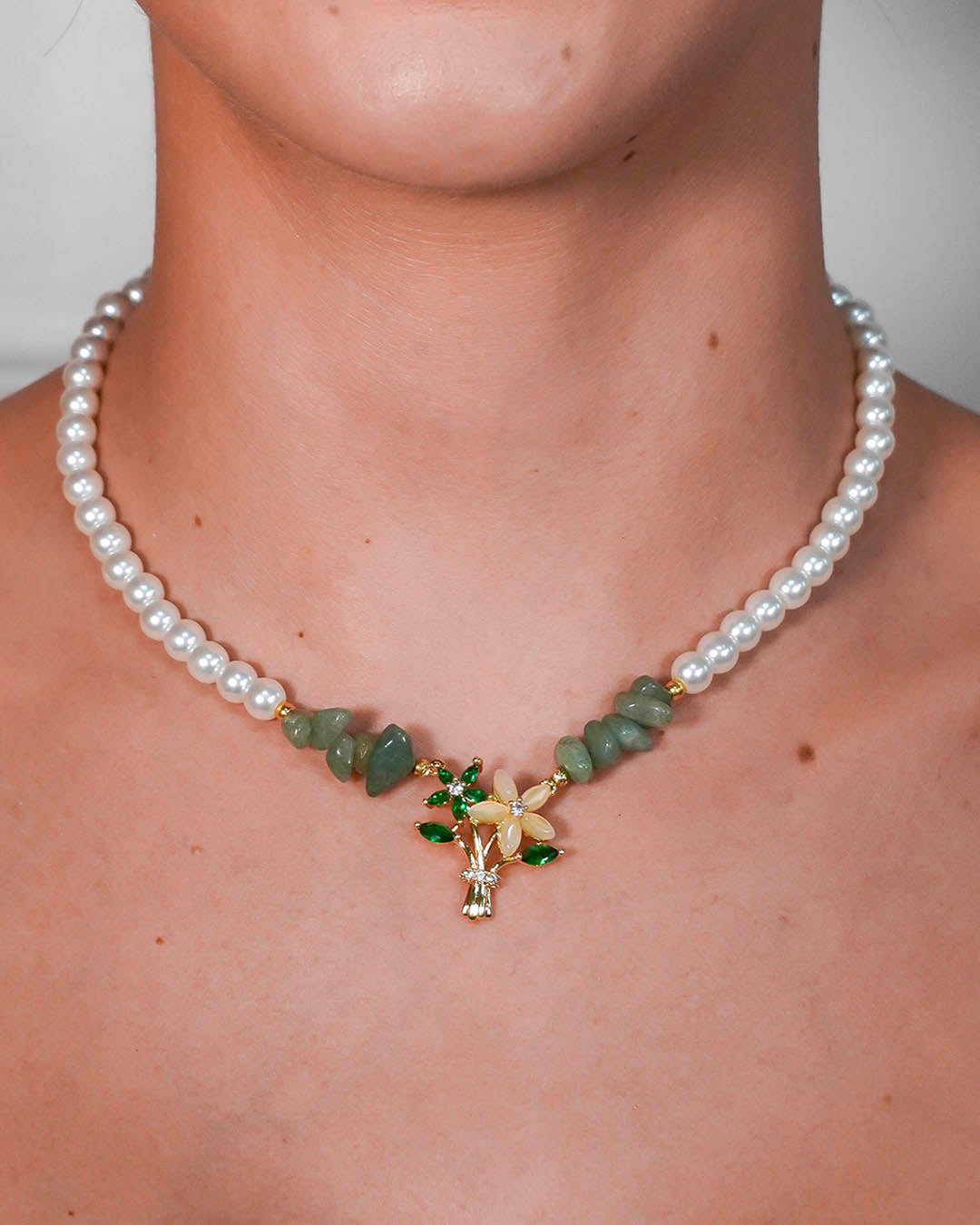 VALGATA choker flor verde