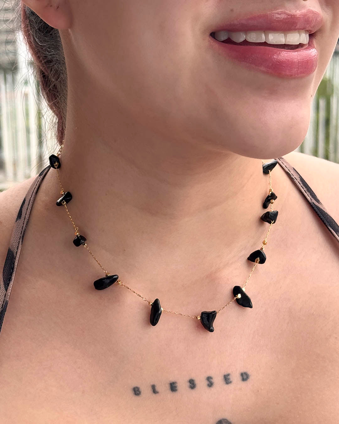 VALGATA choker piedra negra