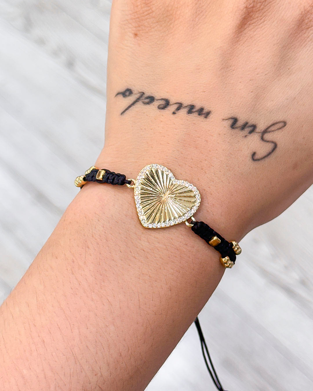 VALGATA pulsera tejida negra corazón