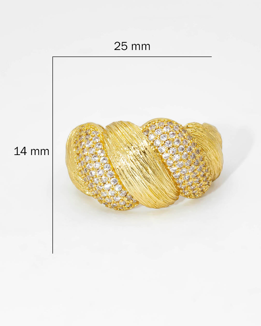 Anillo dorado con diseño