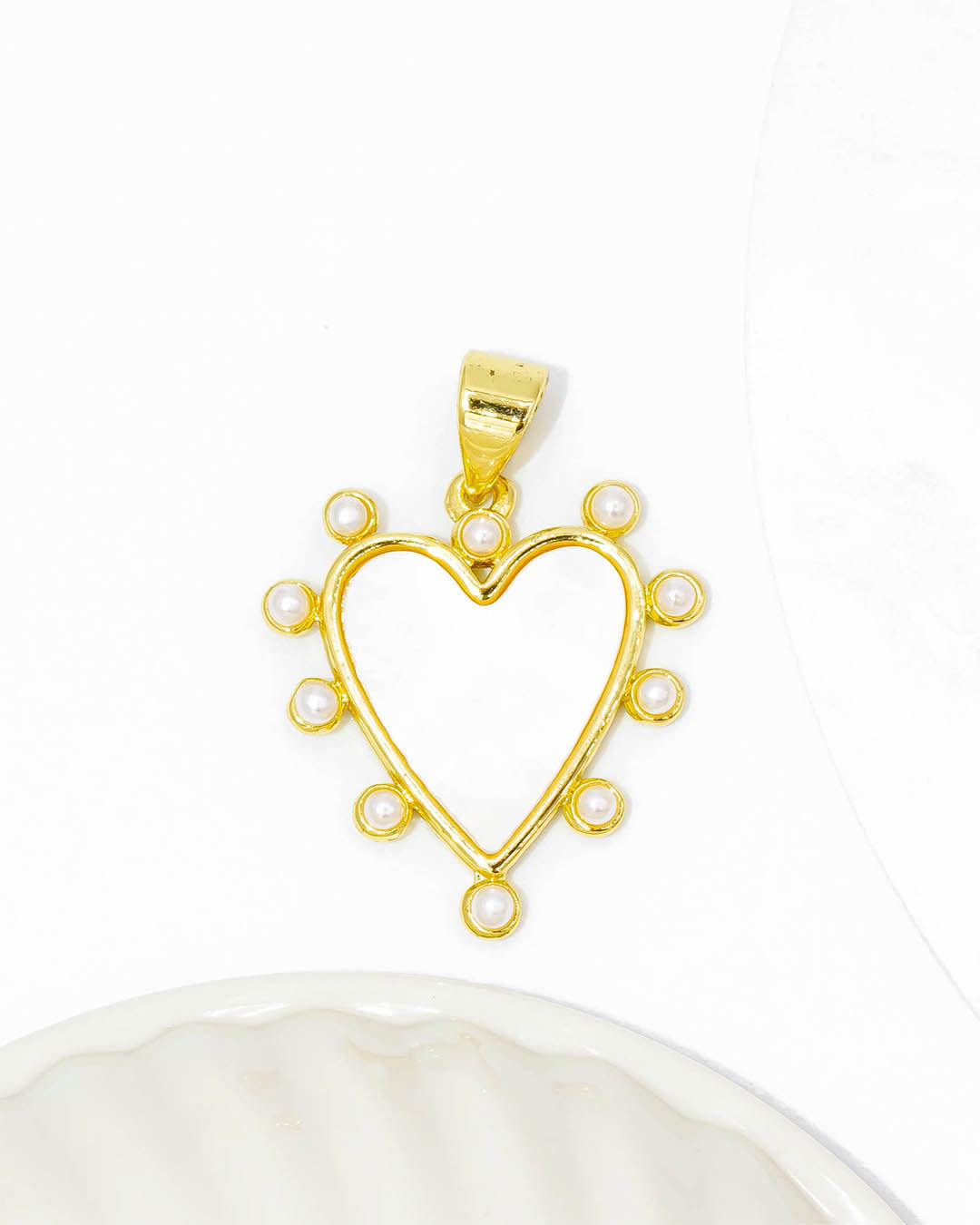 Dije corazón nácar