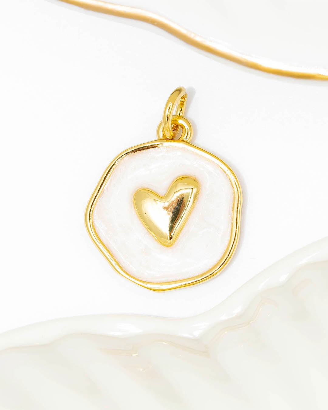 Dije corazón blanco
