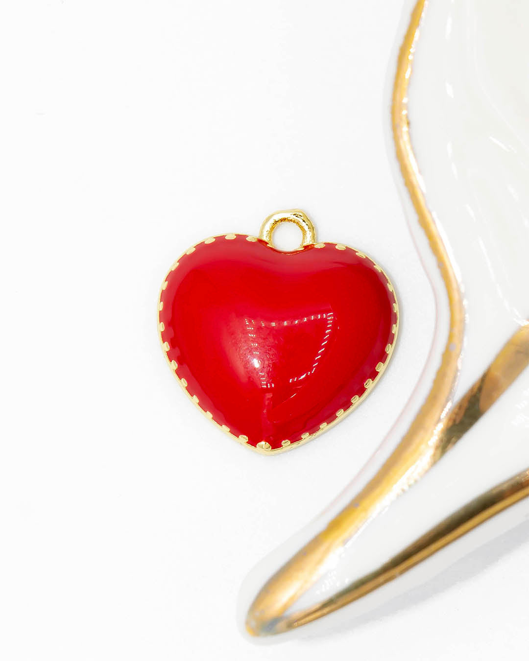 Dije corazón rojo