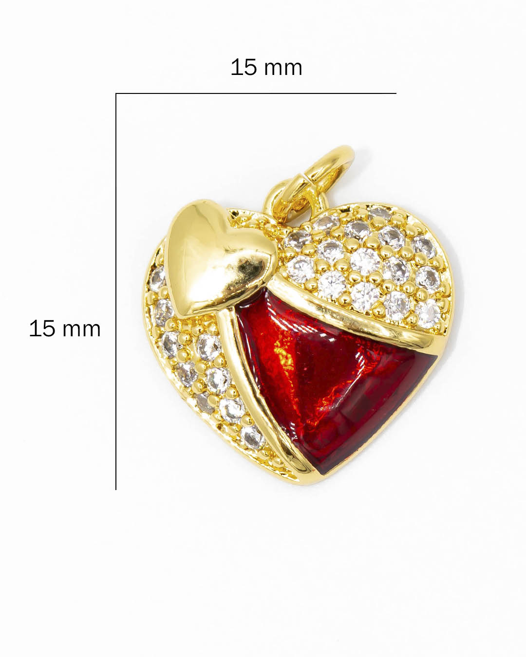 Dije corazón centro rojo
