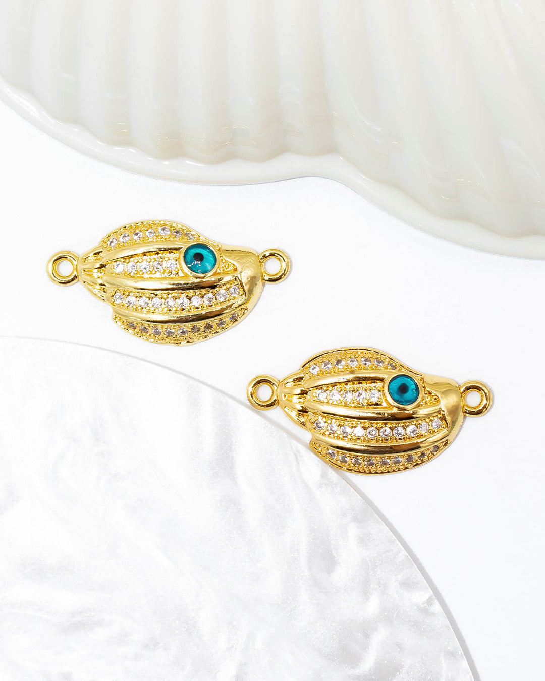 Dije pulsera concha