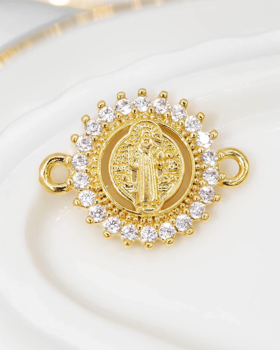 Oro laminado dije pulsera san Benito