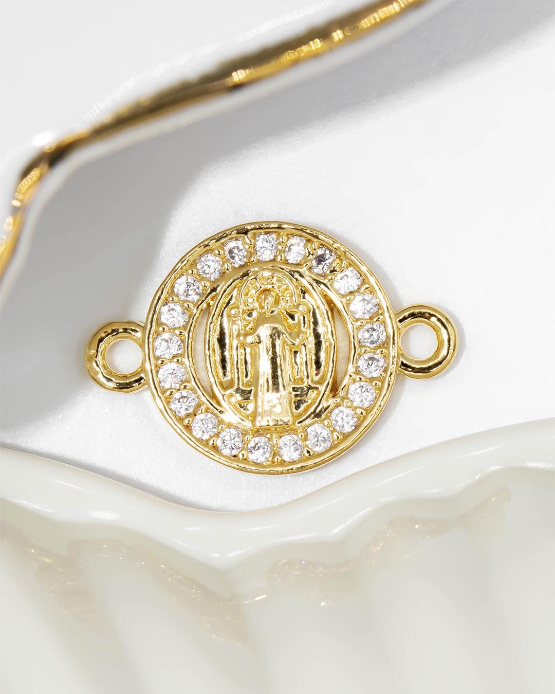 Oro laminado dije pulsera san Benito