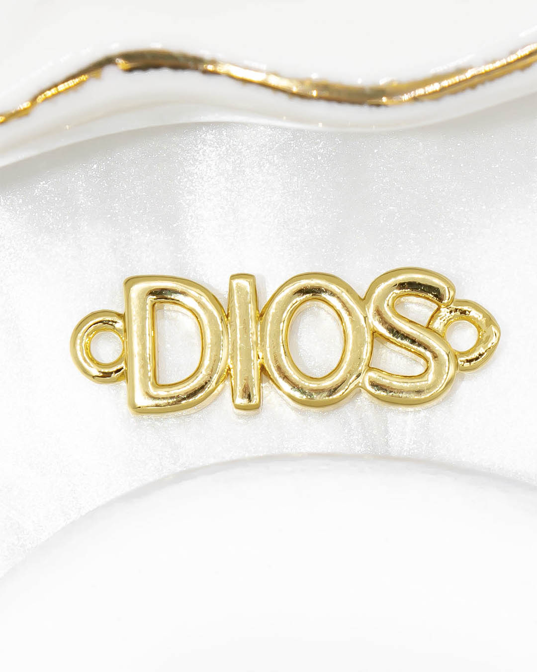 Dije pulsera Dios