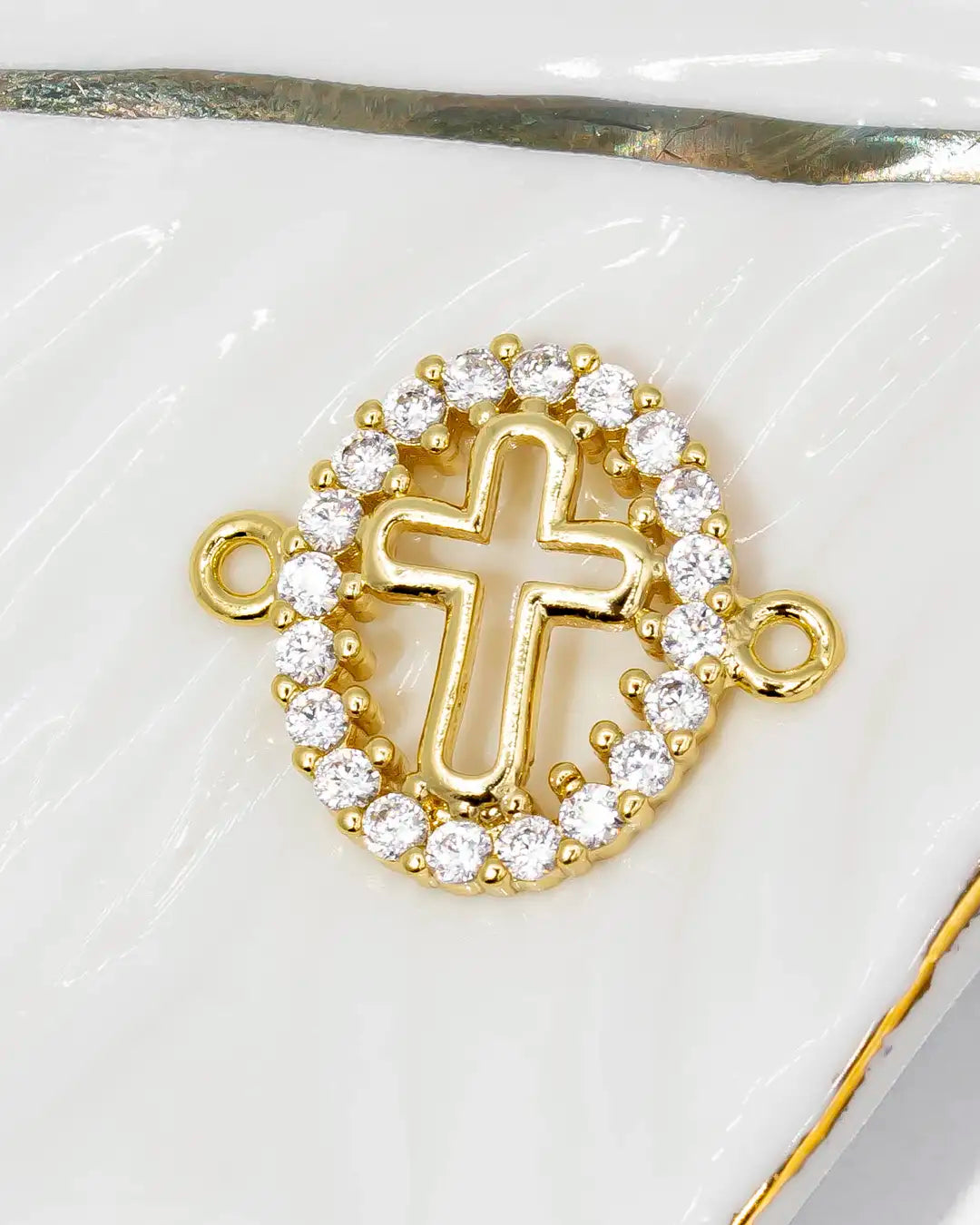 Dije pulsera cruz