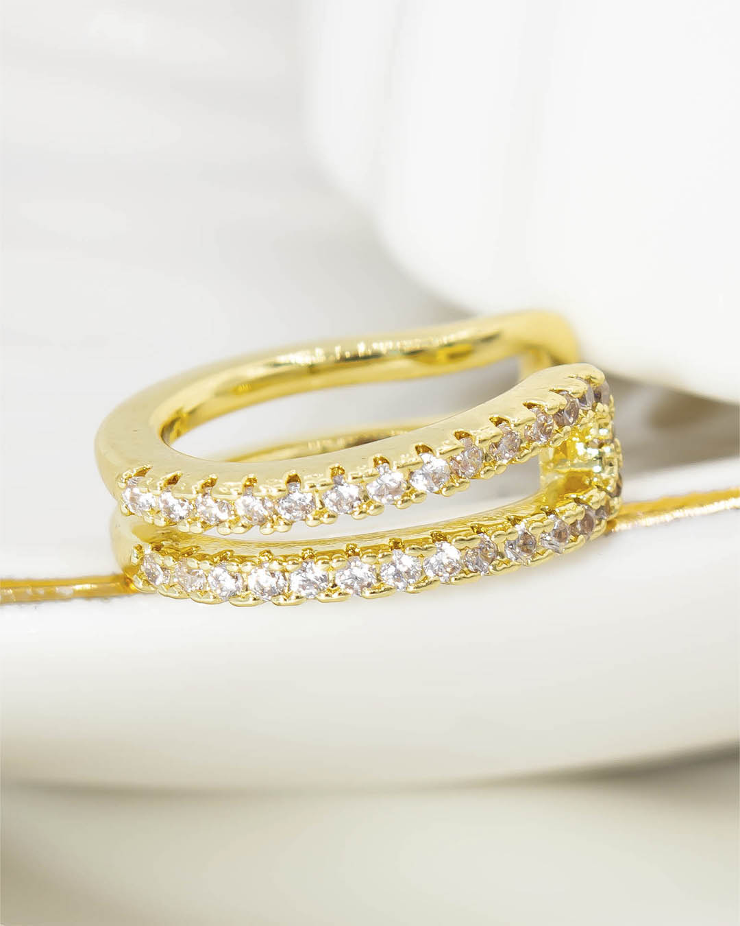 Earcuff sencillo circón