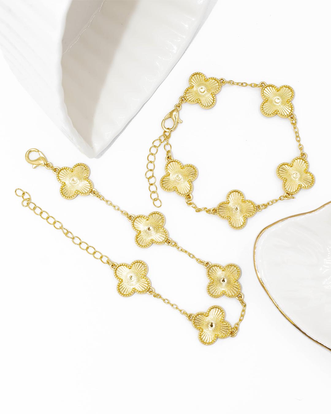 Pulsera trébol dorada