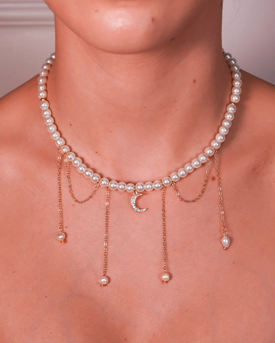 VALGATA choker perla y luna