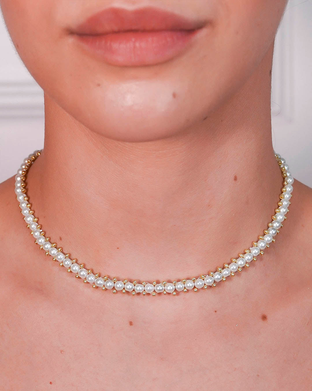 VALGATA choker perla blanca y mostacilla
